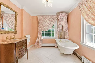 42 Clocktower Lane, Old Westbury, NY 11568 - Photo 33