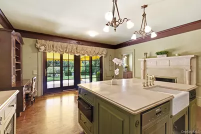 42 Clocktower Lane, Old Westbury, NY 11568 - Photo 29