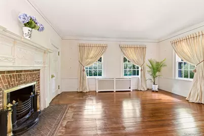 42 Clocktower Lane, Old Westbury, NY 11568 - Photo 17