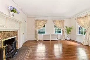 42 Clock Tower Ln, Old Westbury, NY 11568 - Photo 17