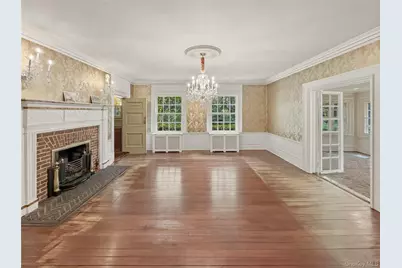 42 Clocktower Lane, Old Westbury, NY 11568 - Photo 21