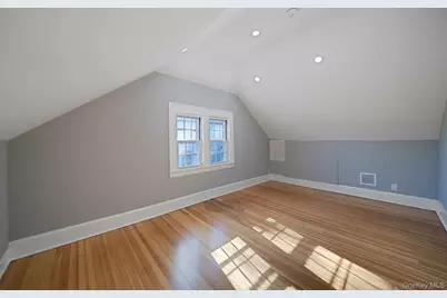 101 Oswego Street, North Bellmore, NY 11710 - Photo 29