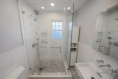 101 Oswego Street, North Bellmore, NY 11710 - Photo 17