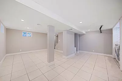 101 Oswego Street, North Bellmore, NY 11710 - Photo 33