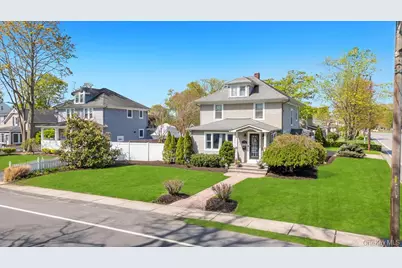 120 Cherry Avenue, West Sayville, NY 11796 - Photo 3