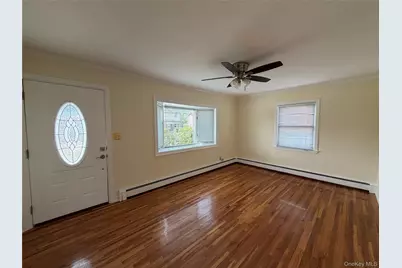 22 Lexington Avenue, Westbury, NY 11590 - Photo 3