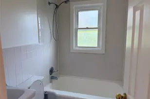 22 Lexington Ave, Westbury, NY 11590 - Photo 7
