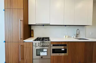 35-32 Leavitt St, Flushing, NY 11354 - Photo 5