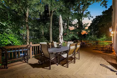6 Canterbury Court, Briarcliff Manor, NY 10510 - Photo 19