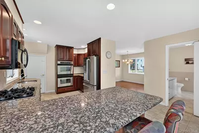 106 Cedar Avenue, Pearl River, NY 10965 - Photo 9