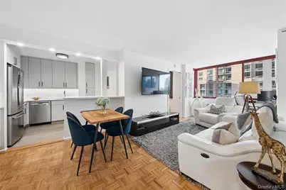 474 48th Avenue #7E, Long Island City, NY 11109 - Photo 1