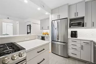 4-74 48th Ave, Long Island City, NY 11109 - Photo 5