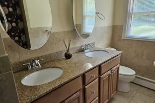 21 Verplanck Ave, Hopewell Junction, NY 12533 - Photo 9