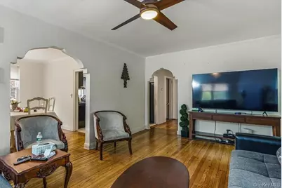 6402 Ellwell Crescent, Rego Park, NY 11374 - Photo 5