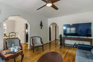 64-02 Ellwell Crescent, Rego Park, NY 11374 - Photo 5
