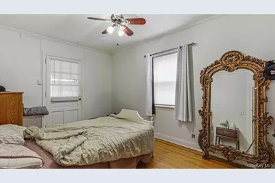 6402 Ellwell Crescent, Rego Park, NY 11374 - Photo 13