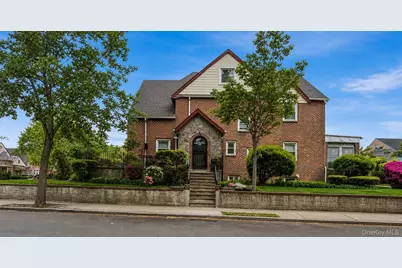 6402 Ellwell Crescent, Rego Park, NY 11374 - Photo 1