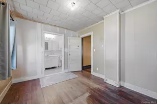 109 Grove Ave, Patchogue, NY 11772 - Photo 13