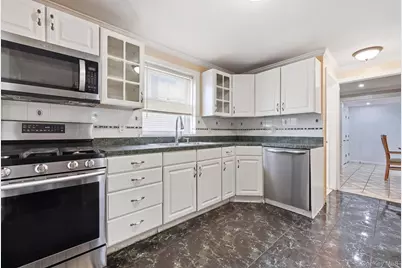 50 Leonard Avenue, Freeport, NY 11520 - Photo 7
