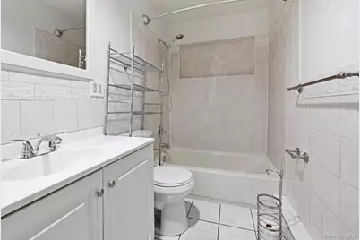 683 Broadway, Brentwood, NY 11717 - Photo 27