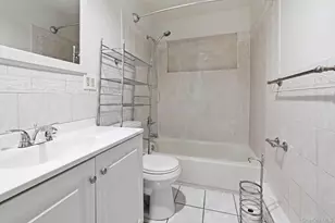 683 Broadway, Brentwood, NY 11717 - Photo 27