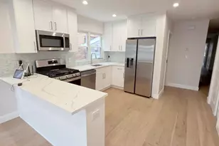 107-17 157th St, Jamaica, NY 11433 - Photo 3