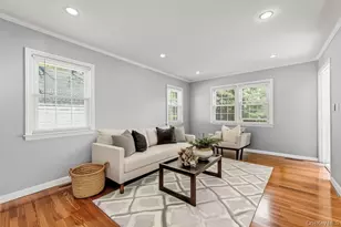 134 E Dover St, Valley Stream, NY 11580 - Photo 5