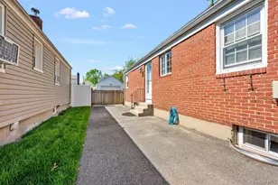 134 E Dover St, Valley Stream, NY 11580 - Photo 31