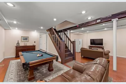 134 E Dover Street, Valley Stream, NY 11580 - Photo 27