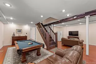 134 E Dover St, Valley Stream, NY 11580 - Photo 27
