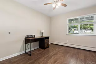 33 Nantucket Dr, Medford, NY 11763 - Photo 11
