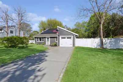 33 Nantucket Drive, Medford, NY 11763 - Photo 1