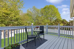 33 Nantucket Dr, Medford, NY 11763 - Photo 15