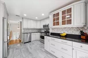 2 Carrigan Ave, White Plains, NY 10605 - Photo 11