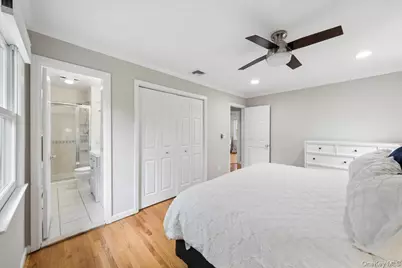 2 Carrigan Avenue, White Plains, NY 10605 - Photo 15