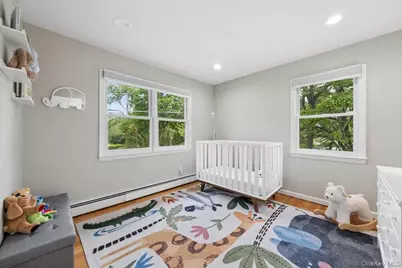2 Carrigan Avenue, White Plains, NY 10605 - Photo 17