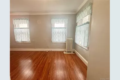 92 Wavecrest Street, Valley Stream, NY 11581 - Photo 3