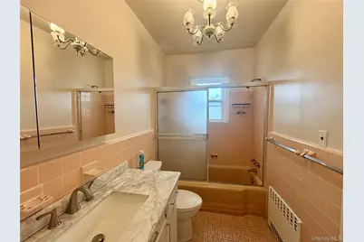 92 Wavecrest Street, Valley Stream, NY 11581 - Photo 9