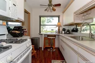 1213 E Broadway, Hewlett, NY 11557 - Photo 11