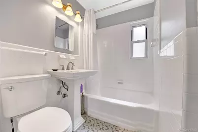 5116 Little Neck Parkway, Little Neck, NY 11362 - Photo 25