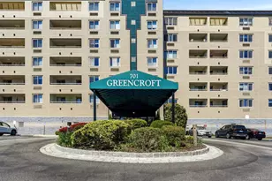 701 Pelham Rd, New Rochelle, NY 10805 - Photo 3