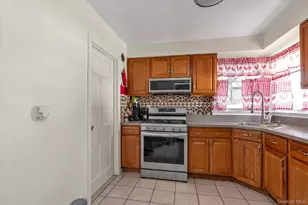 273 Monitor St, Westbury, NY 11590 - Photo 7