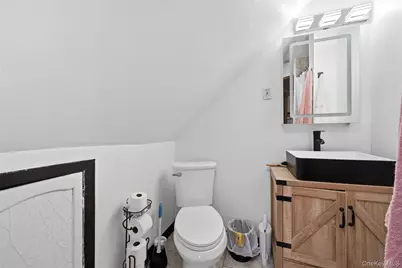 2 Tallow Lane, Levittown, NY 11756 - Photo 17