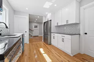 107 E St Marks Pl, Valley Stream, NY 11580 - Photo 11