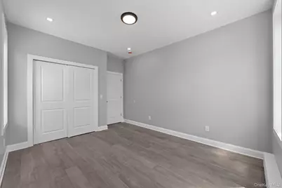 651 Saint Lawrence Avenue, Bronx, NY 10473 - Photo 11
