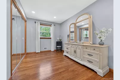 21 Foxcroft Drive, Nanuet, NY 10954 - Photo 19