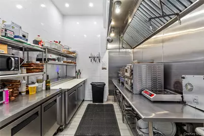 1149 2nd Avenue, New York, NY 10065 - Photo 9