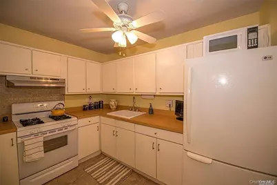 175 Archer Street #3E, Freeport, NY 11520 - Photo 3