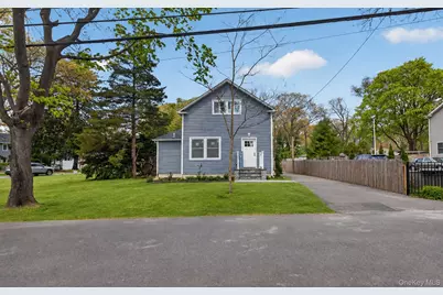 33 Fischer Avenue, Islip Terrace, NY 11752 - Photo 15