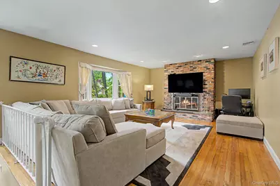 26 Garden Road, Mahopac, NY 10541 - Photo 3